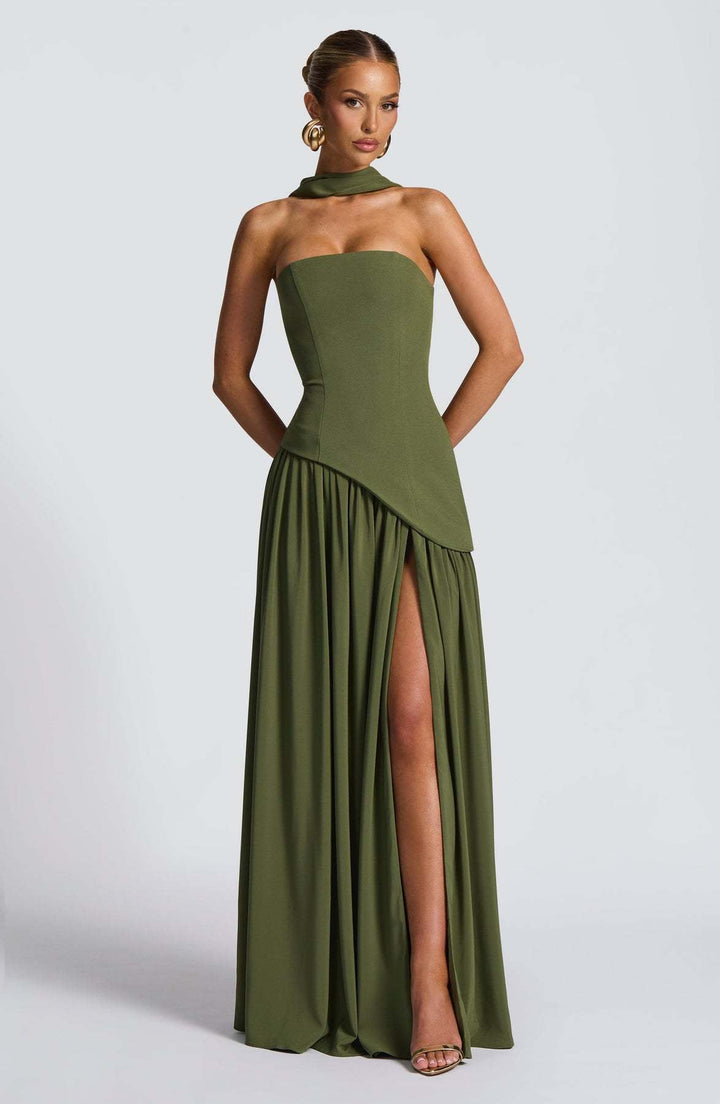 Valentina - Backless Split Dress