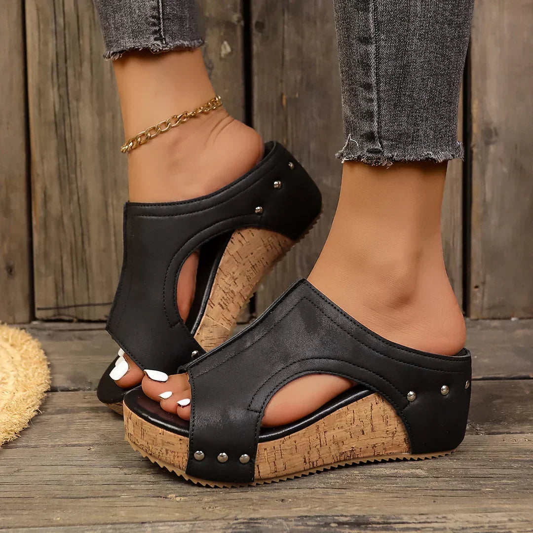 Lumi - Stud Wedges