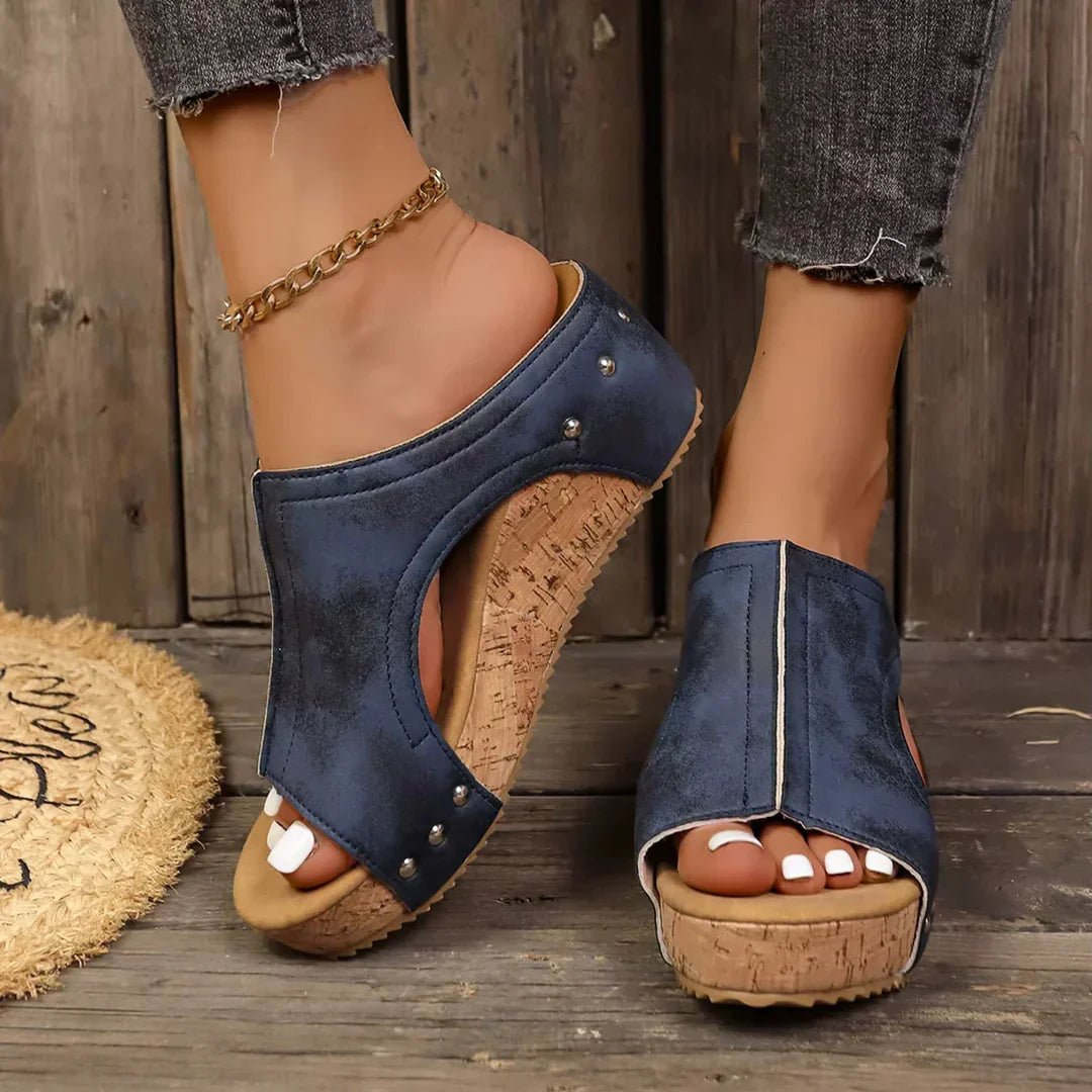 Lumi - Stud Wedges