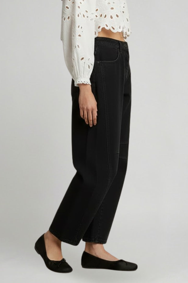 Jennifer | Women’s Casual Mid-Waist Denim Jeans with Front Closure